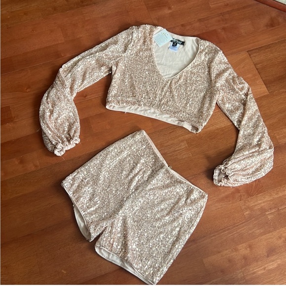 NEW YEAR DRESSES - Picture 11 of 14